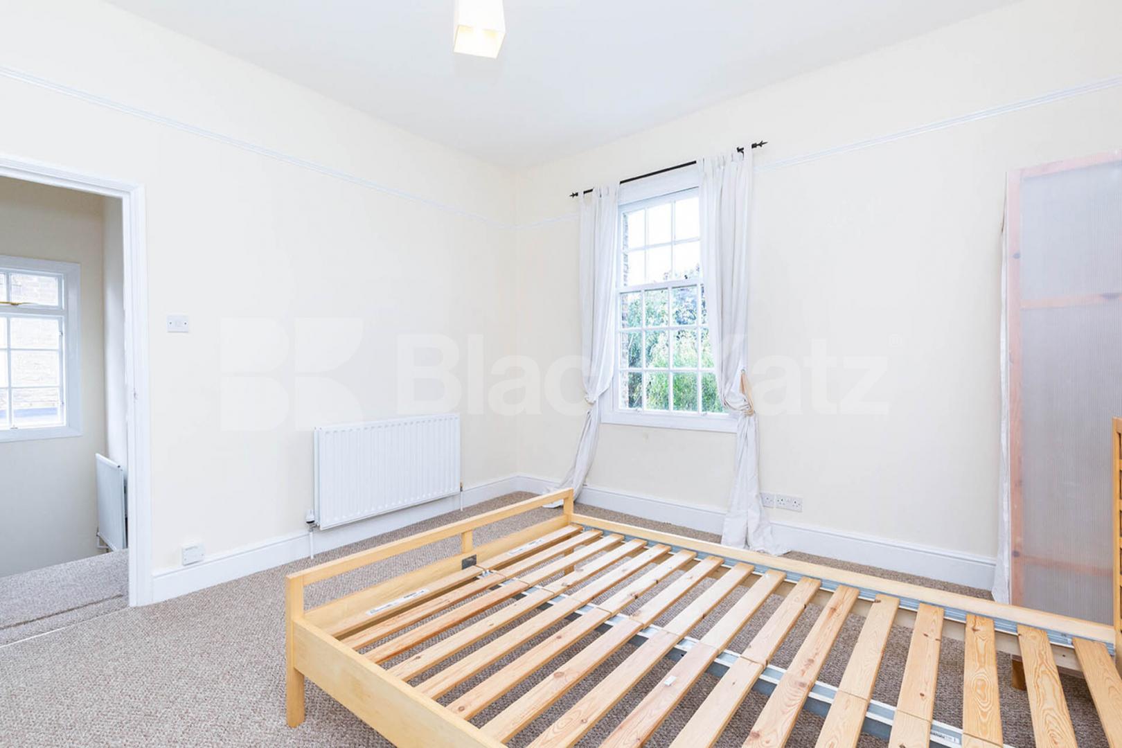 Bright and airy one bedroom flat set on top floor of a period conversion Stamford Road, Dalston